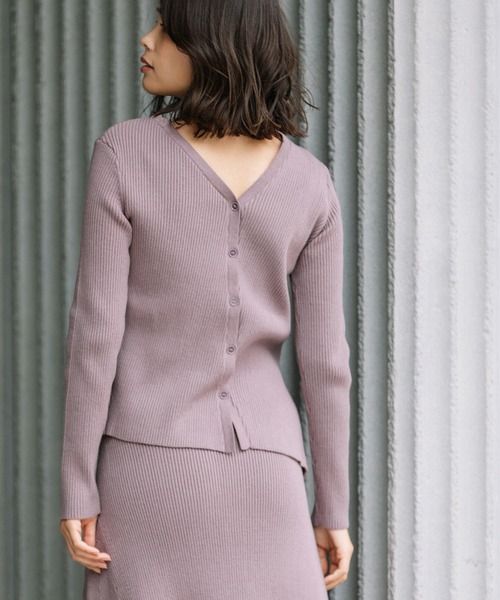 Munich（ミューニック）の「ストレッチプレーティングリブニット　2WAYトップス(セットアップ可)（ニット/セーター・レディース・チャコールグレー/ラベンダー/キャメル/グレイッシュベージュ・FREE）」の22枚目の写真