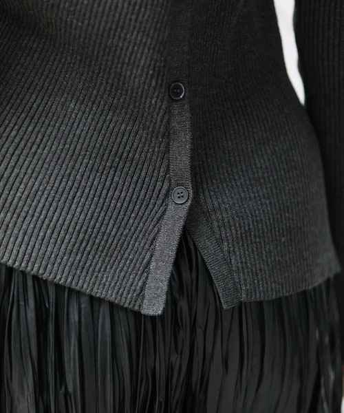 Munich（ミューニック）の「ストレッチプレーティングリブニット　2WAYトップス(セットアップ可)（ニット/セーター・レディース・チャコールグレー/ラベンダー/キャメル/グレイッシュベージュ・FREE）」の19枚目の写真