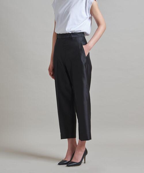 LOEFF（ロエフ）の「＜LOEFF（ロエフ）＞タフタ クロップド テーパードパンツ（その他パンツ・レディース・ブラック/ターコイズブルー・1/0）」の16枚目の写真