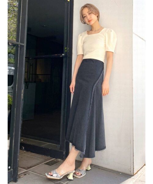 EMODA(エモダ)の「タックスリーブフィットトップ(Tシャツ/カットソー・レディース・ホワイト/ミント/イエロー/ブラック・FREE)」の7枚目の写真