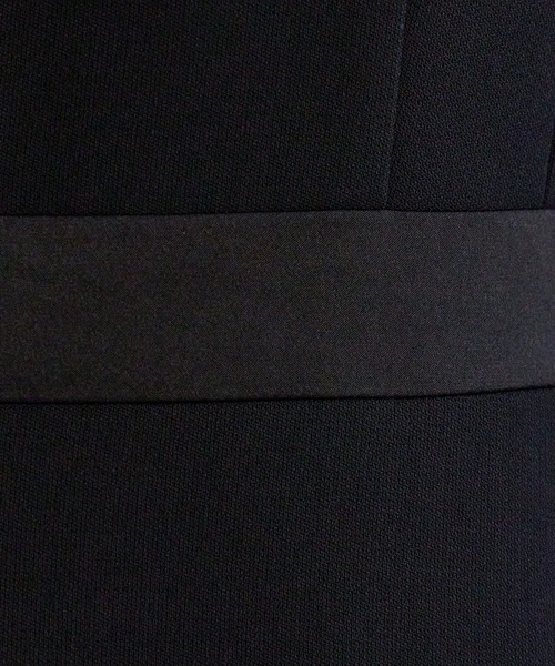AIMER（エメ）の「【喪服・礼服・WEB限定】ノーカラージャケット・ペプラムブラウス・ワイドパンツ 3点セット ブラックフォーマルアンサンブル（スーツセット・レディース・ブラック・11号/9号/13号/15号/17号/7号）」の8枚目の写真