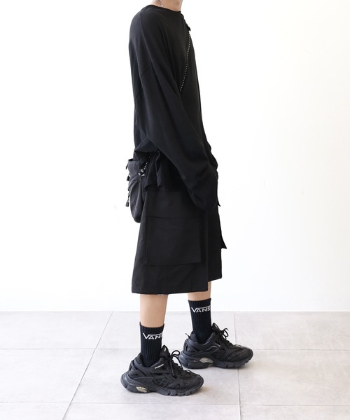 minsobi（ミンソビ）の「ミニショルダーバック  ストラップポーチ（ショルダーバッグ・メンズ・ブラック/ホワイト・FREE）」の21枚目の写真