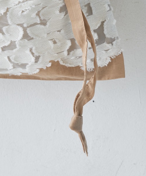 BEARDSLEY（ビアズリー）の「ジャガード巾着（トートバッグ・レディース・グレー/モカ・FREE）」の4枚目の写真