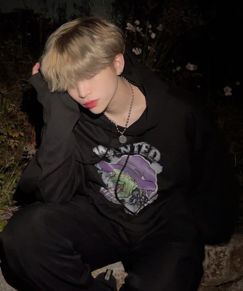 anown（アノン）の「ヴィンテージ加工プリント　グラフィック　ルーズパーカー【インフルエンサー よん×anown 限定コラボ】（パーカー・メンズ・ホワイト/ブラック・S/M/L）」の2枚目の写真