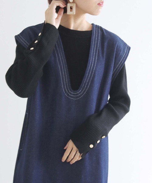vingtrois(バントロア)の「【Vingtrois】深Vネックデニムワンピース(ワンピース・レディース・ブラック/ネイビー・M)」の18枚目の写真
