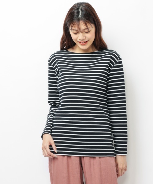 SMILE LAND（スマイルランド）の「大きいサイズ ゆるシルエットボートネックリップルボーダープルオーバー（Tシャツ/カットソー・レディース・ブラック×ホワイト/ホワイト系その他2/ブラウン系その他2・3L/LL/4L/6L/5L/L）」の22枚目の写真