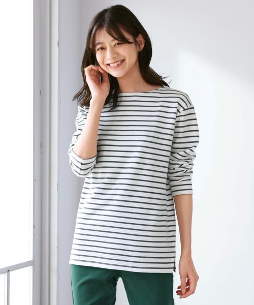 SMILE LAND（スマイルランド）の「大きいサイズ ゆるシルエットボートネックリップルボーダープルオーバー（Tシャツ/カットソー・レディース・ブラック×ホワイト/ホワイト系その他2/ブラウン系その他2・3L/LL/4L/6L/5L/L）」の17枚目の写真