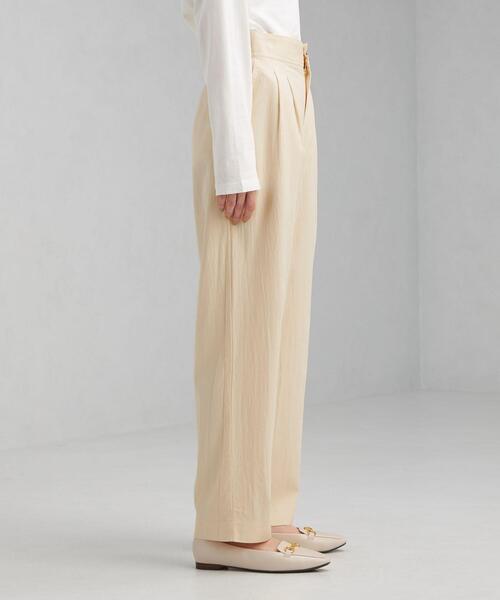 green label relaxing（グリーンレーベルリラクシング）の「ハイウエスト Cu サテンタック パンツ（その他パンツ・レディース・ネイビー/クリーム/コバルトブルー・38/36）」の13枚目の写真