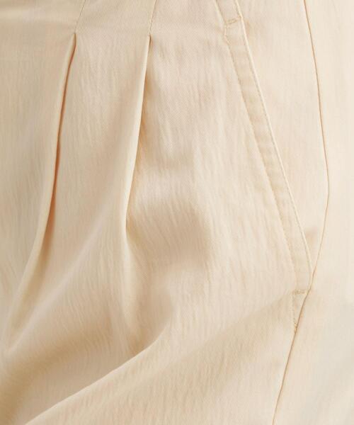 green label relaxing（グリーンレーベルリラクシング）の「ハイウエスト Cu サテンタック パンツ（その他パンツ・レディース・ネイビー/クリーム/コバルトブルー・38/36）」の19枚目の写真