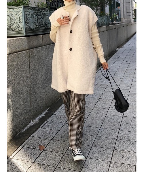 ulu(ウル)の「Original boa gilet coat(ノーカラーコート・レディース・アイボリー・FREE)」の18枚目の写真