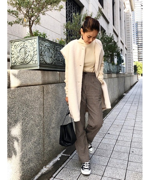 ulu(ウル)の「Original boa gilet coat(ノーカラーコート・レディース・アイボリー・FREE)」の5枚目の写真