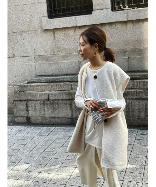 ulu(ウル)の「Original boa gilet coat(ノーカラーコート・レディース・アイボリー・FREE)」の22枚目の写真