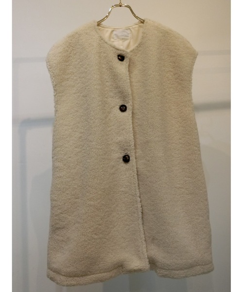 ulu(ウル)の「Original boa gilet coat(ノーカラーコート・レディース・アイボリー・FREE)」の12枚目の写真