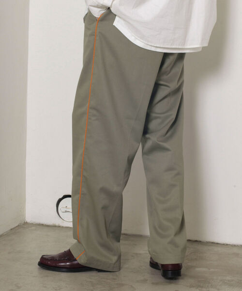 GLOSTER(グロスター)の「【GLOSTER/グロスター】サイドライン チノトラウザーズ トラックパンツ(チノパンツ・メンズ・カーキ/ネイビー・SMALL/MEDIUM/LARGE)」の10枚目の写真