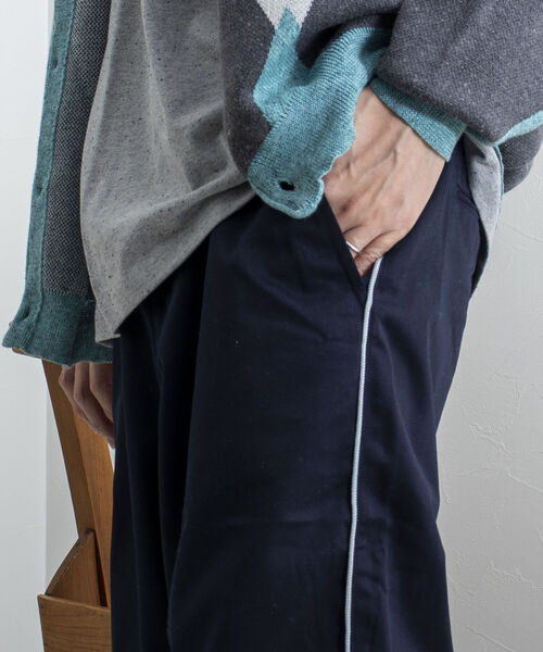 GLOSTER(グロスター)の「【GLOSTER/グロスター】サイドライン チノトラウザーズ トラックパンツ(チノパンツ・メンズ・カーキ/ネイビー・SMALL/MEDIUM/LARGE)」の16枚目の写真