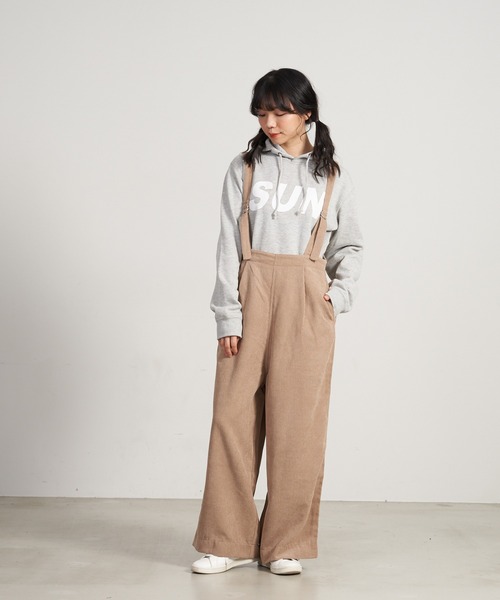 OUTDOOR PRODUCTS APPAREL(アウトドアプロダクツアパレル)の「サスペンダー付きコーデュロイリラックワイドスパンツ(サロペット/オーバーオール・レディース・ベージュ/ブラウン/アイボリー・MEDIUM/LARGE)」の18枚目の写真