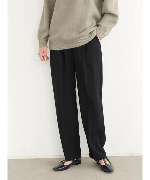 earth music&ecology（アースミュージックアンドエコロジー）の「タックストレートパンツ＊（スラックス・レディース・ブラック/ダークグリーン/ベージュ/ボルドー・M/L）」の5枚目の写真