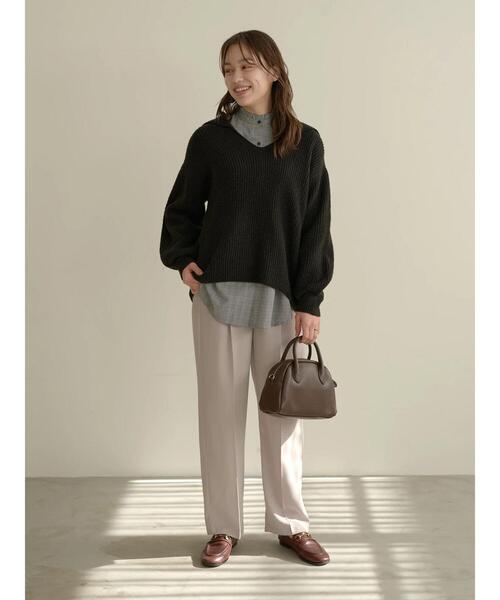 earth music&ecology（アースミュージックアンドエコロジー）の「タックストレートパンツ＊（スラックス・レディース・ブラック/ダークグリーン/ベージュ/ボルドー・M/L）」の11枚目の写真