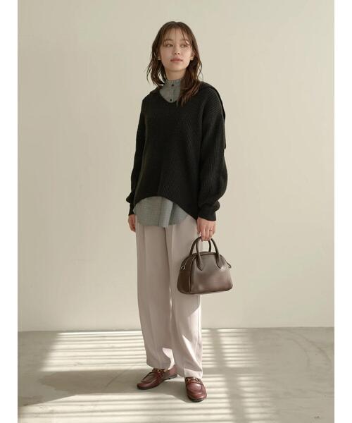 earth music&ecology（アースミュージックアンドエコロジー）の「タックストレートパンツ＊（スラックス・レディース・ブラック/ダークグリーン/ベージュ/ボルドー・M/L）」の12枚目の写真