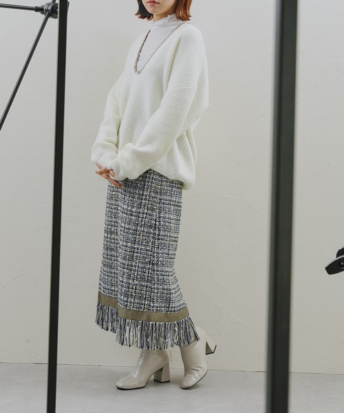 mona Belinda（モナベリンダ）の「ツイードフリンジタイトスカート（スカート・レディース・グリーン/ネイビー・FREE）」の7枚目の写真