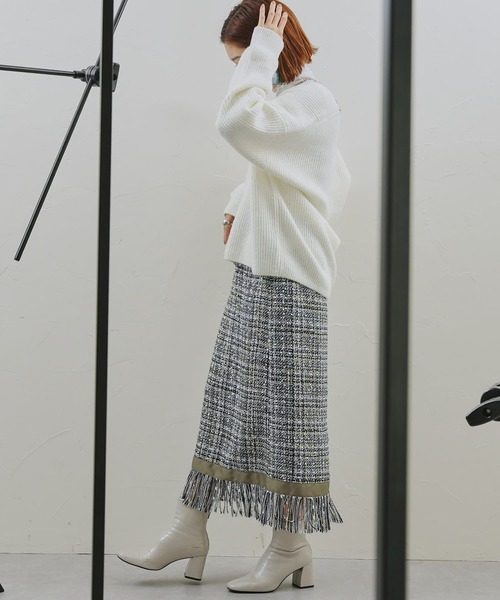 mona Belinda（モナベリンダ）の「ツイードフリンジタイトスカート（スカート・レディース・グリーン/ネイビー・FREE）」の8枚目の写真