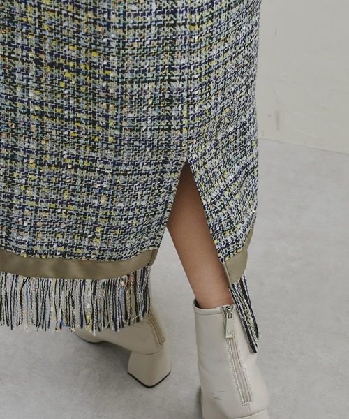 mona Belinda（モナベリンダ）の「ツイードフリンジタイトスカート（スカート・レディース・グリーン/ネイビー・FREE）」の14枚目の写真