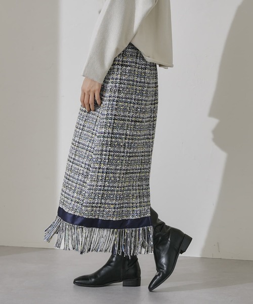 mona Belinda（モナベリンダ）の「ツイードフリンジタイトスカート（スカート・レディース・グリーン/ネイビー・FREE）」の17枚目の写真