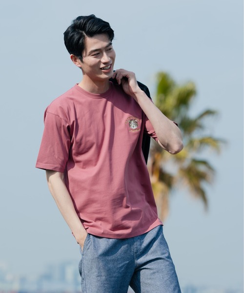 Blue Standard (ブルースタンダード)の「【BLUE STANDARD/ブルースタンダード】汗染みの目立ちにくいTシャツ ZEROSTAIN アニマルワンポイント刺繍Tシャツ(Tシャツ/カットソー・メンズ・チャコールグレー/ブルー/ホワイト/その他1/その他2/オリーブ/ピンク系その他/ホワイト系その他・X-LARGE/LARGE/SMALL/MEDIUM)」の21枚目の写真