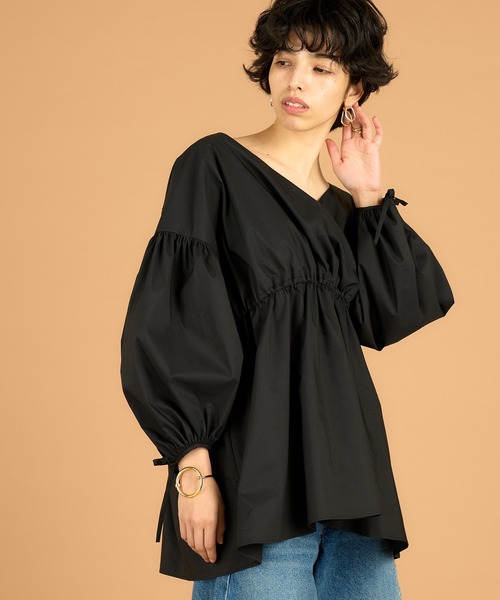 Whim Gazette（ウィムガゼット）の「【WEB限定】カシュクールブラウス（シャツ/ブラウス・レディース・オフホワイト/ブラック・FREE）」の4枚目の写真