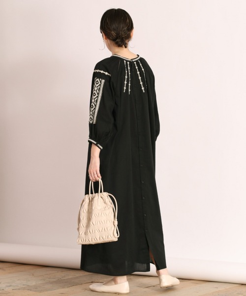 cepo（セポ）の「ハシゴレース刺繍ワンピース 2WAY（シャツワンピース・レディース・ブラック/オフホワイト・M）」の12枚目の写真