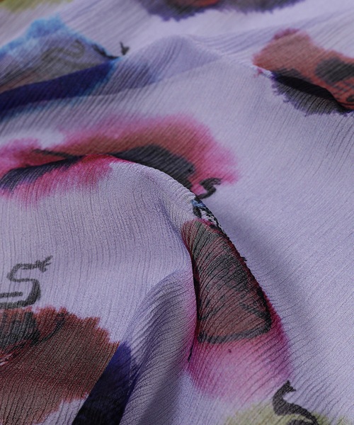 SASQUATCHfabrix.（サスクワァッチファブリックス）の「"KASHIN DYES” SILK SCARF（ストール/ショール・メンズ・パープル/オフホワイト・ONESIZE）」の3枚目の写真