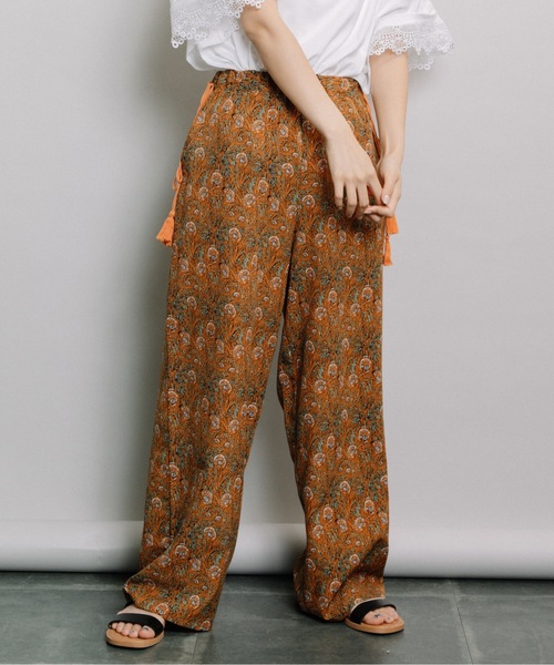 refinedworks(リファインドワークス)の「ボタニカルタッセルセミワイドPT(その他パンツ・レディース・オレンジ/ブルー・FREE)」の2枚目の写真