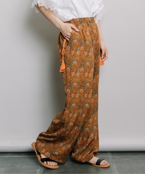 refinedworks(リファインドワークス)の「ボタニカルタッセルセミワイドPT(その他パンツ・レディース・オレンジ/ブルー・FREE)」の7枚目の写真