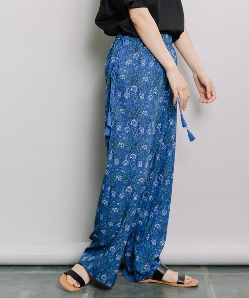 refinedworks(リファインドワークス)の「ボタニカルタッセルセミワイドPT(その他パンツ・レディース・オレンジ/ブルー・FREE)」の19枚目の写真