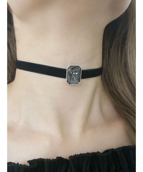 EATME(イートミー)の「クロスローズビジューチョーカー(チョーカー・レディース・ブラック・FREE)」の4枚目の写真
