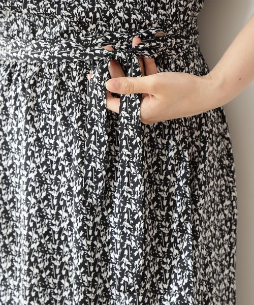 N.（N. Natural Beauty Basic）（エヌエヌナチュラルビューティーベーシック）の「【S Size Line】◆フラワープリントカシュクールワンピース（ワンピース・レディース・ホワイト系その他/ブラック系その他/グリーン系その他・SMALL/MEDIUM）」の14枚目の写真