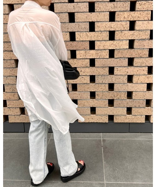 LiSeek（リシーク）の「【LiSeeK】シアーロングシャツ（シャツ/ブラウス・レディース・ホワイト/ピンク/グリーン・FREE）」の5枚目の写真