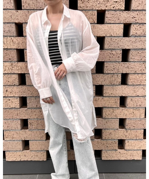 LiSeek（リシーク）の「【LiSeeK】シアーロングシャツ（シャツ/ブラウス・レディース・ホワイト/ピンク/グリーン・FREE）」の4枚目の写真