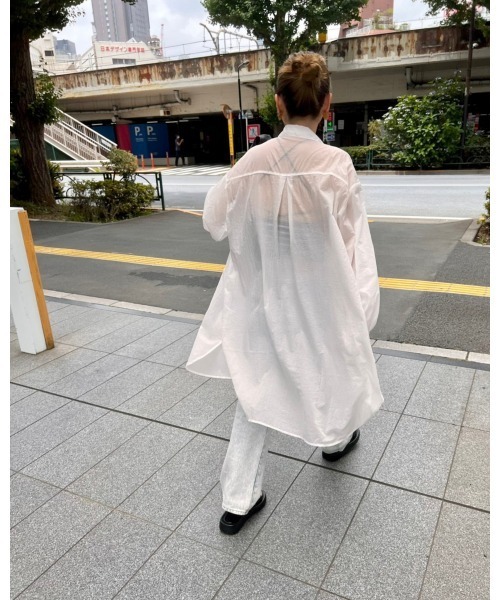 LiSeek（リシーク）の「【LiSeeK】シアーロングシャツ（シャツ/ブラウス・レディース・ホワイト/ピンク/グリーン・FREE）」の8枚目の写真