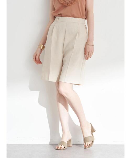 earth music&ecology(アースミュージックアンドエコロジー)の「タックハーフパンツ(その他パンツ・レディース・ライトイエロー/ライトベージュ/ブラック/ブルー系その他6・FREE)」の10枚目の写真