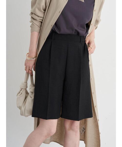 earth music&ecology(アースミュージックアンドエコロジー)の「タックハーフパンツ(その他パンツ・レディース・ライトイエロー/ライトベージュ/ブラック/ブルー系その他6・FREE)」の6枚目の写真