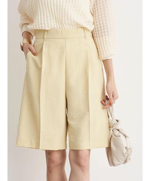 earth music&ecology(アースミュージックアンドエコロジー)の「タックハーフパンツ(その他パンツ・レディース・ライトイエロー/ライトベージュ/ブラック/ブルー系その他6・FREE)」の17枚目の写真