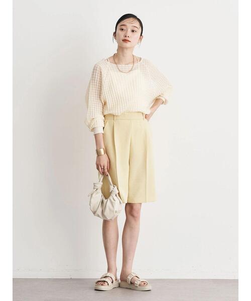 earth music&ecology(アースミュージックアンドエコロジー)の「タックハーフパンツ(その他パンツ・レディース・ライトイエロー/ライトベージュ/ブラック/ブルー系その他6・FREE)」の18枚目の写真