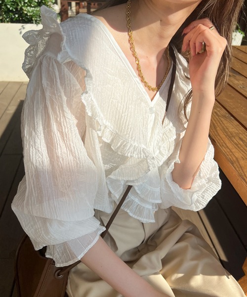 Ambre Ciel（アンブルシエル）の「ラッフルシアーカーディガン／【WEB/EC限定商品】（シャツ/ブラウス・レディース・ブラック/オフホワイト/ライトグリーン/モカ・FREE）」の6枚目の写真