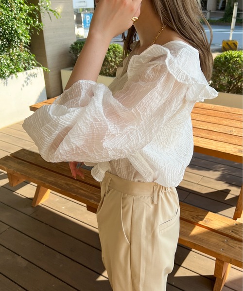 Ambre Ciel（アンブルシエル）の「ラッフルシアーカーディガン／【WEB/EC限定商品】（シャツ/ブラウス・レディース・ブラック/オフホワイト/ライトグリーン/モカ・FREE）」の8枚目の写真