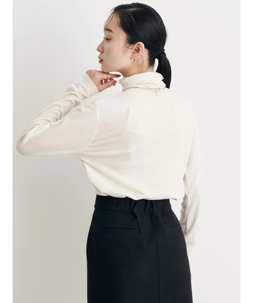 earth music&ecology(アースミュージックアンドエコロジー)の「タートルネックリブカットプルオーバー(Tシャツ/カットソー・レディース・グリーン/アイボリー/ブラック/イエロー・S/M)」の17枚目の写真