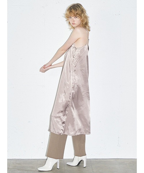 MIDIUMISOLID(ミディウミソリッド)の「サテンキャミソールワンピース(ワンピース・レディース・グリーン/ベージュ/アイボリー・FREE)」の7枚目の写真