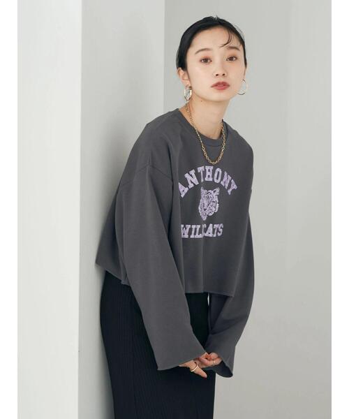 earth music&ecology(アースミュージックアンドエコロジー)の「ミニ裏毛フロッキーロゴプルオーバー(Tシャツ/カットソー・レディース・チャコールグレー/ブラウン/ホワイト系その他・FREE)」の5枚目の写真