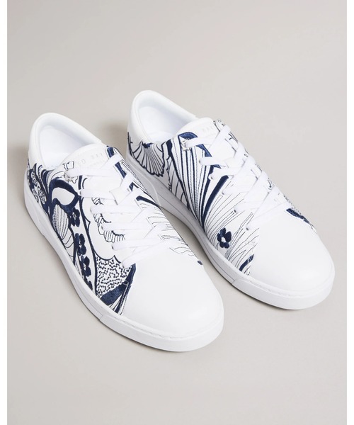 Ted Baker(テッドベーカー)の「KEMMII レトロプリント スニーカー(スニーカー・レディース・ホワイト・38/36/37/39)」の4枚目の写真