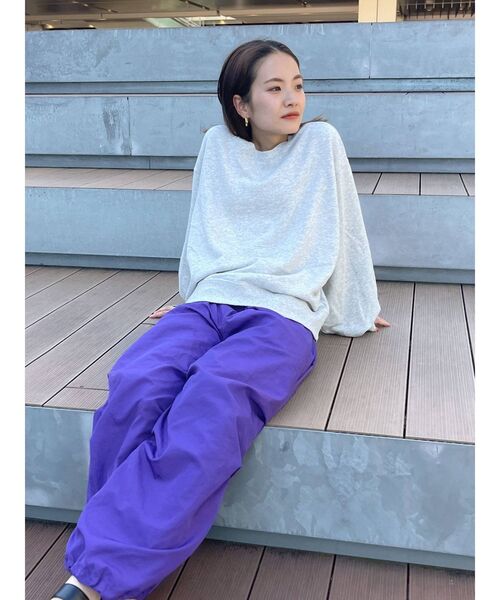 Ungrid（アングリッド）の「【WEB限定】スリーブボリュームスウェット（スウェット・レディース・ライトグレー/ブラウン/レッド/ピンク/オレンジ/ブルー/グリーン・FREE）」の20枚目の写真